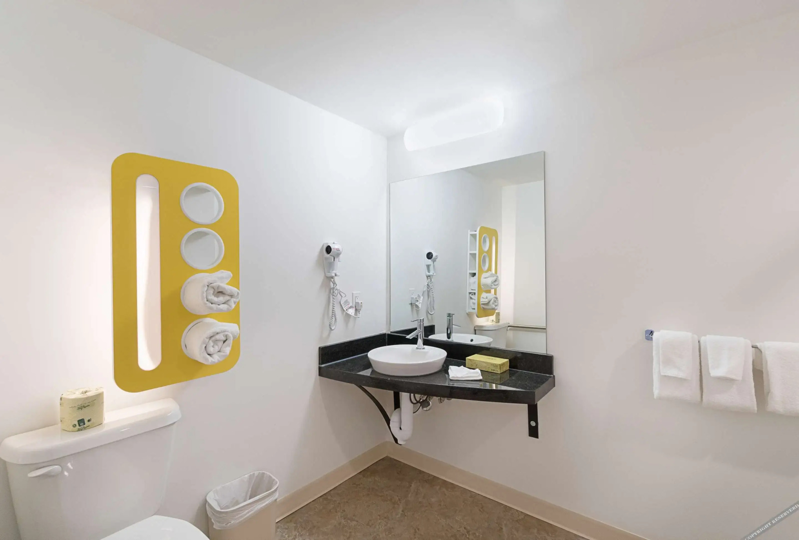 Studio 6-Bruderheim, AB