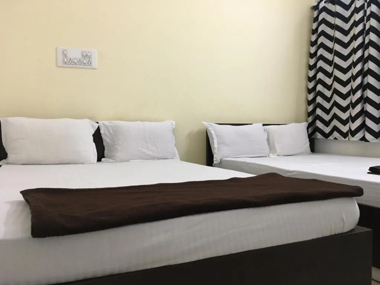 Srirangam Suit Rooms
