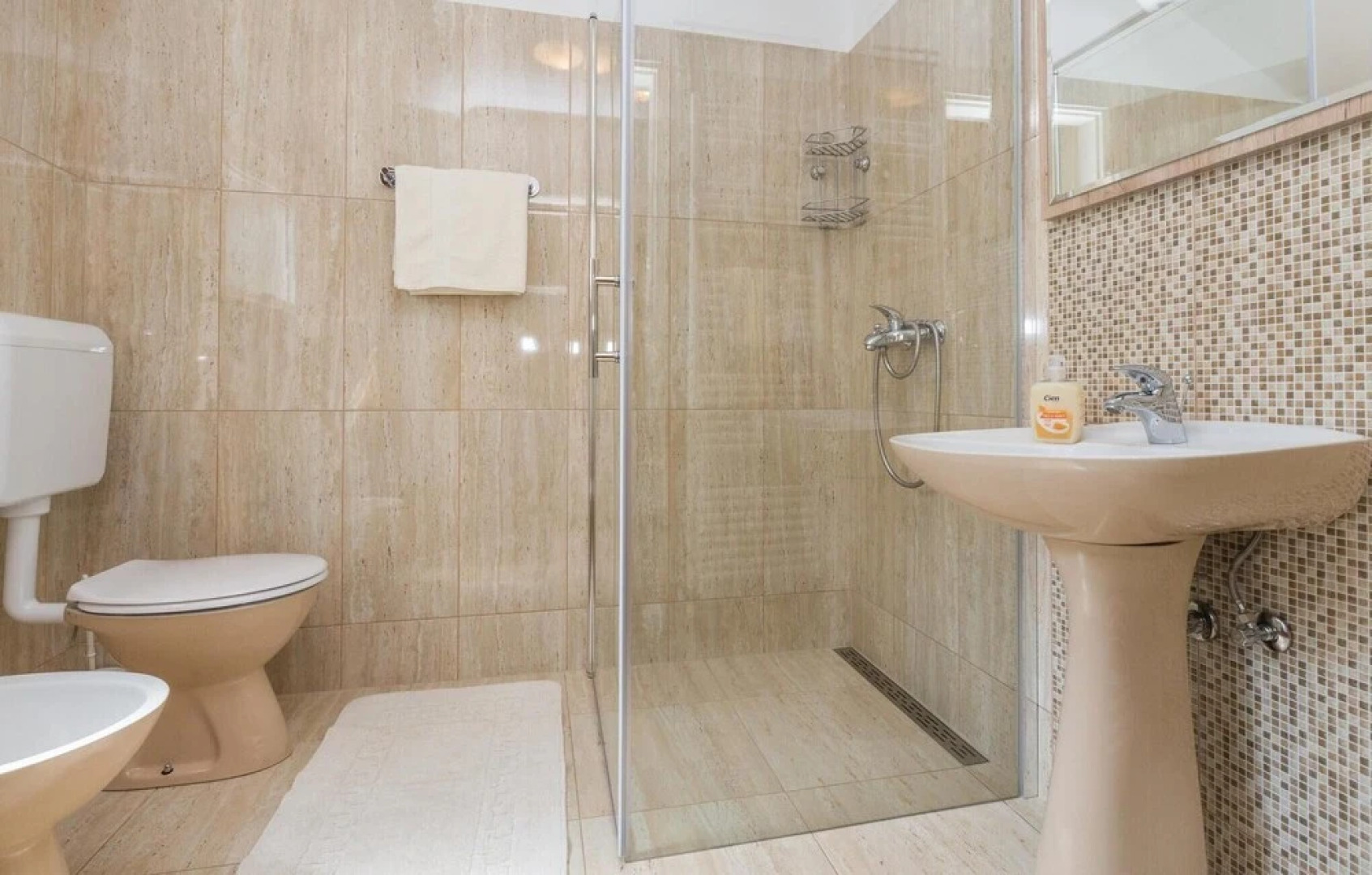 Beautiful Home in Kanfanar With Wifi and 2 Bedrooms