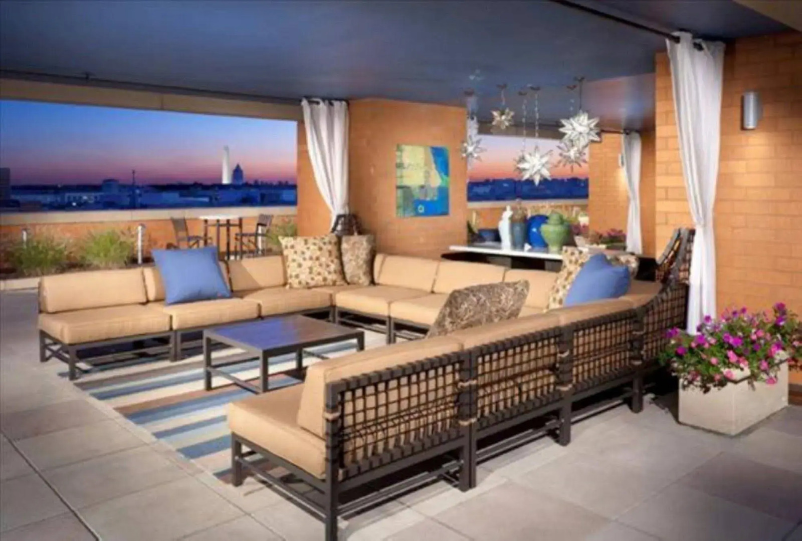 Global Luxury Suites at The Convention Center