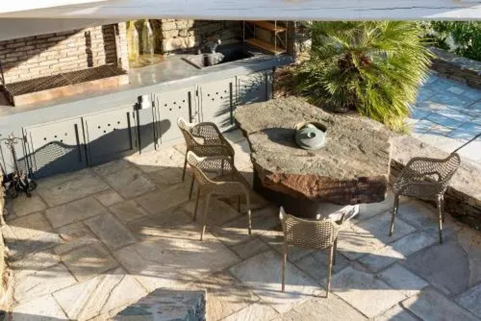 Blueros Luxury Villa