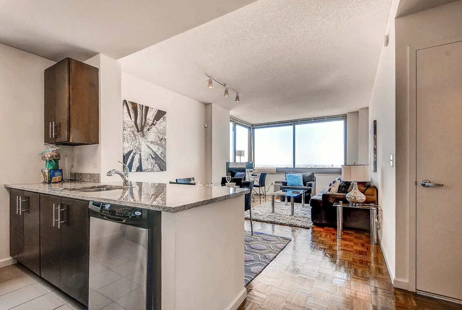 Global Luxury Suites Downtown Jersey City