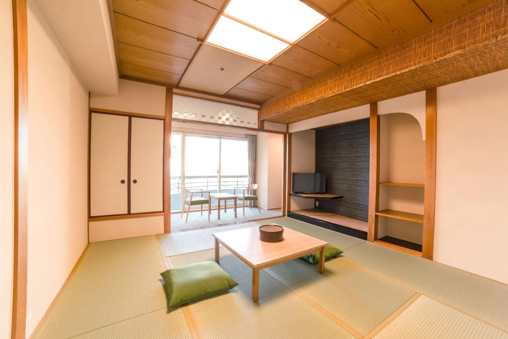 Ooedo Onsen Monogatari Premium Shirahama Gyoen