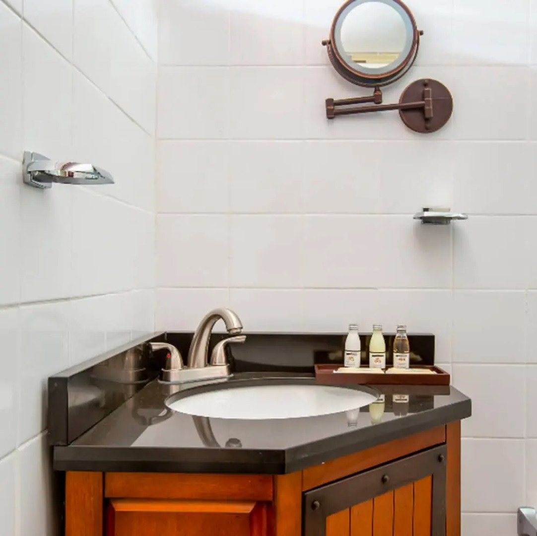 Village Cay Hotel and Marina