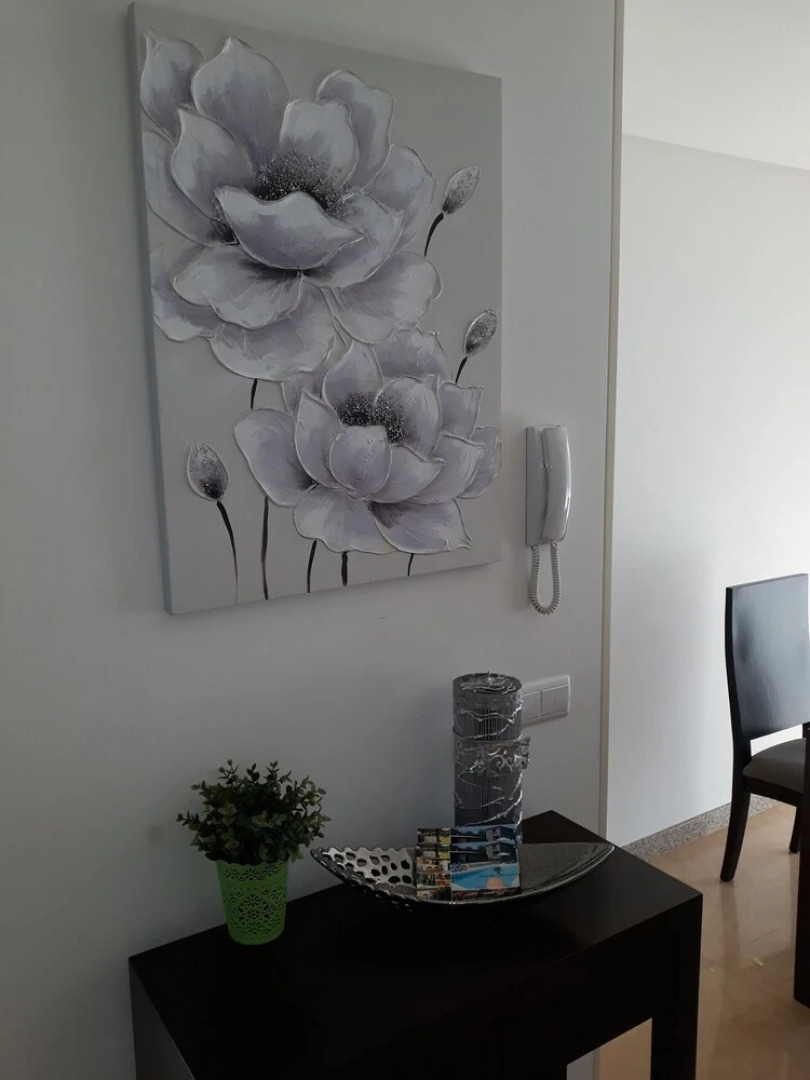 House w Pool and Games Room, P. Varzim by Izibookings