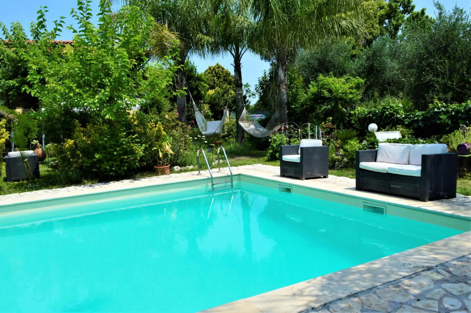 Villaggio Naif Mimosa