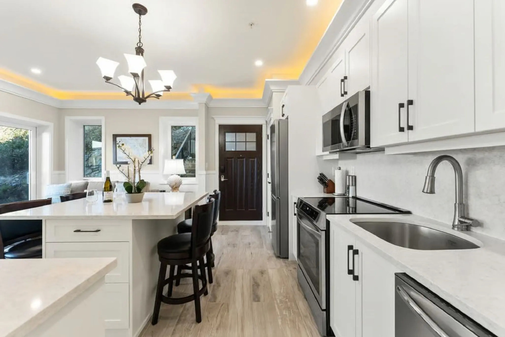 SookePoint Ocean Cottage Resort