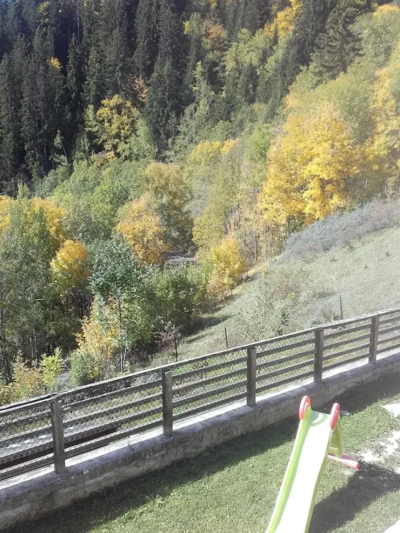 Studio in Saint-jean-d'arves, With Wonderful Mountain View, Furnished Garden and Wifi - 6 km From the Slopes