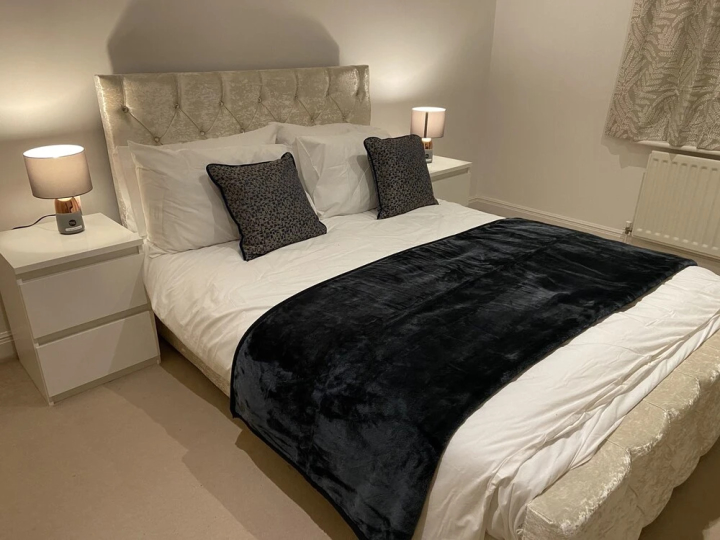 Royal Oak Apartment in Manchester Central Location