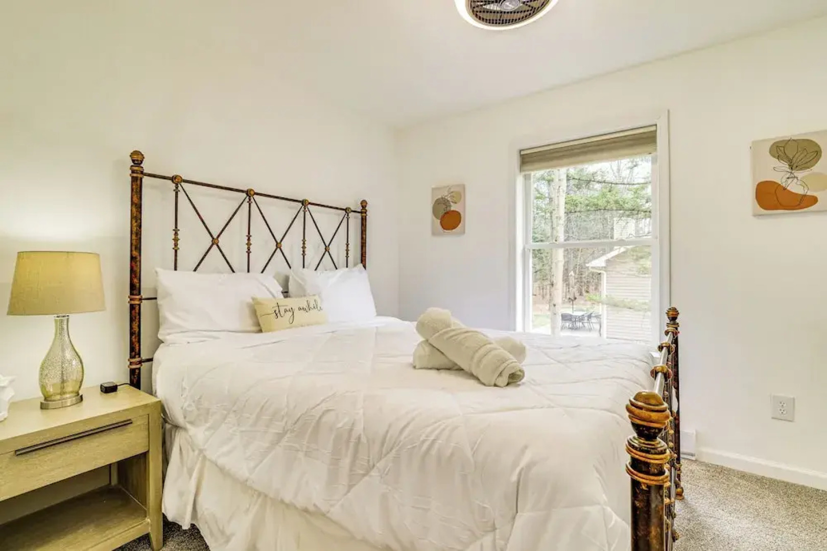 Hot Tub + Decks: Tree-lined Retreat in Pocono Lake