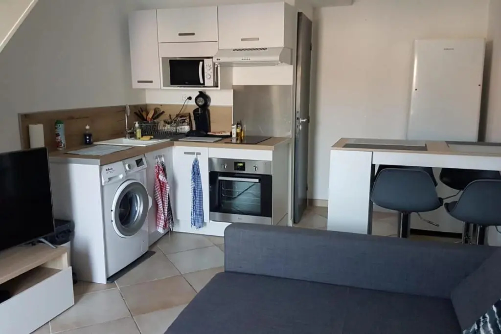 Villa Club In Secured Residence With Swimming Pool
