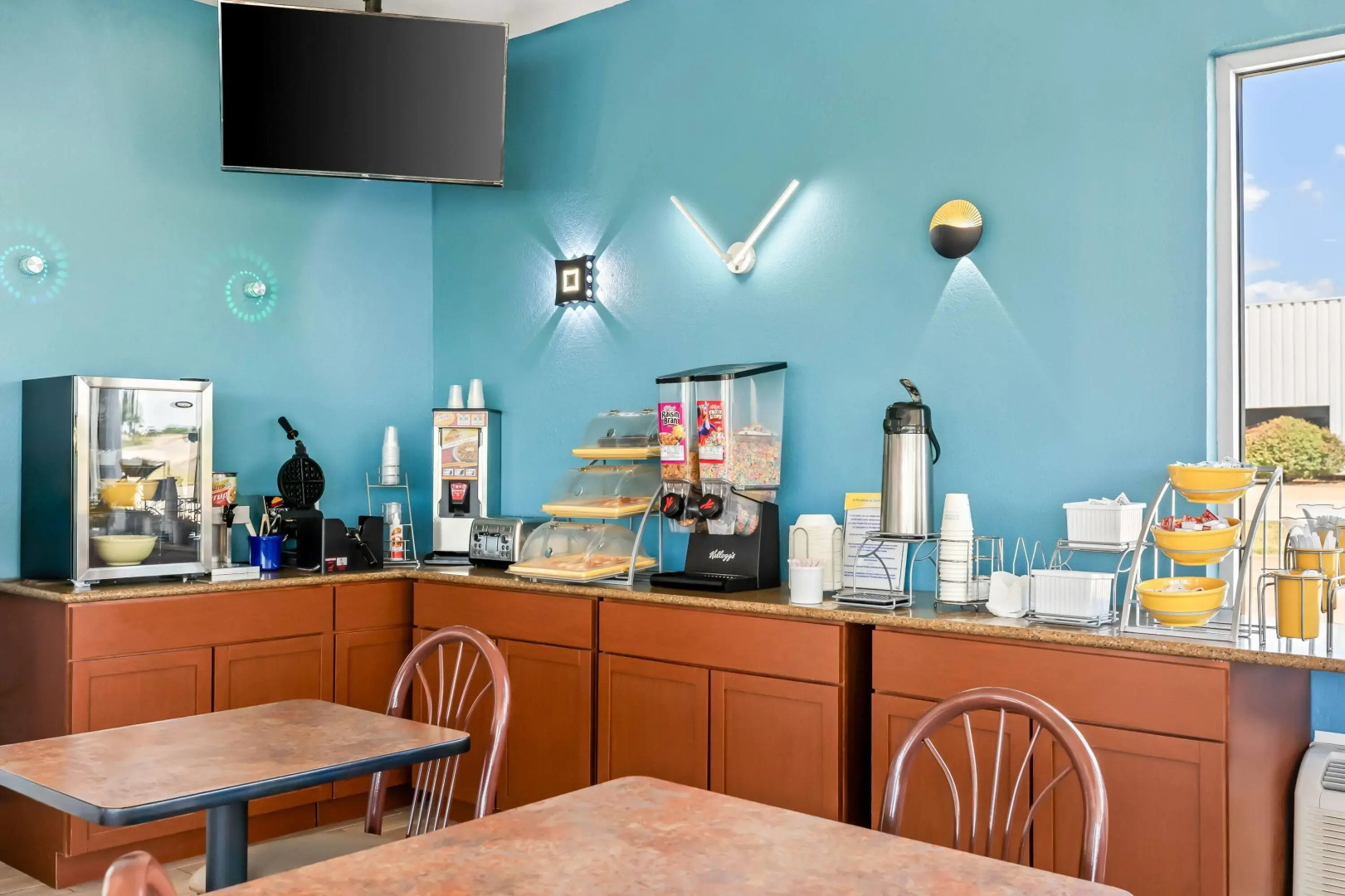 Days Inn by Wyndham Salina South
