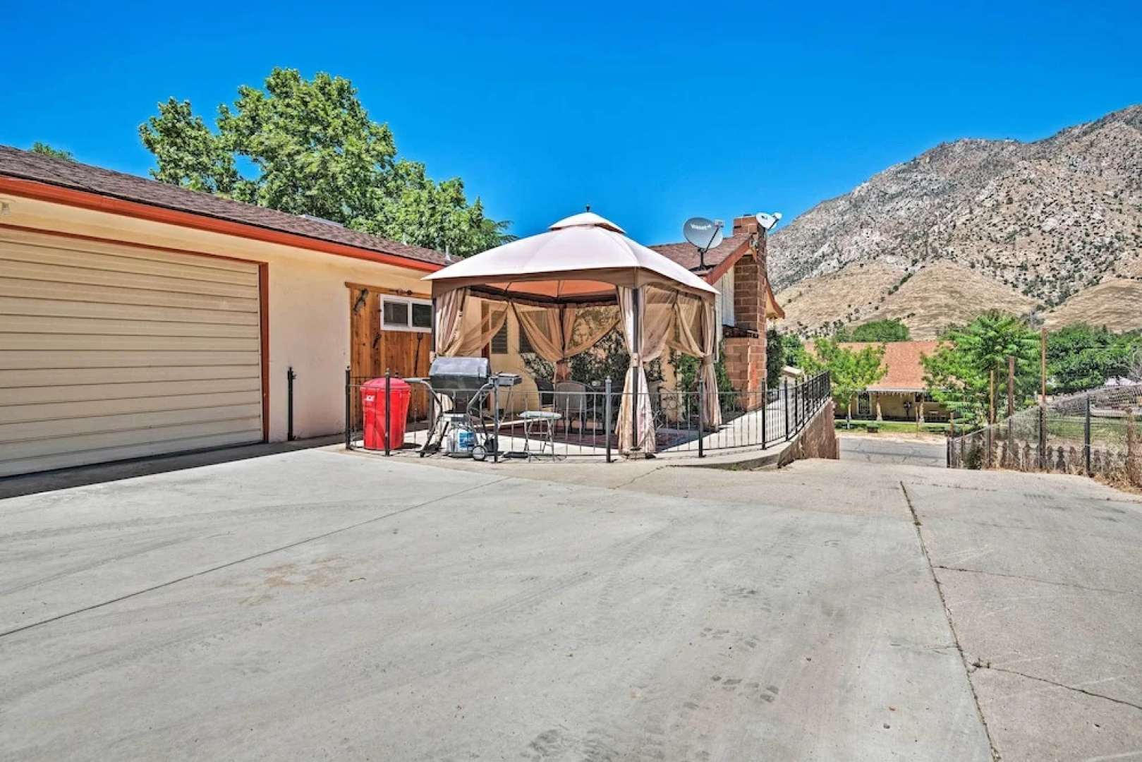 Scenic Kernville Home - Walk to Downtown & River!