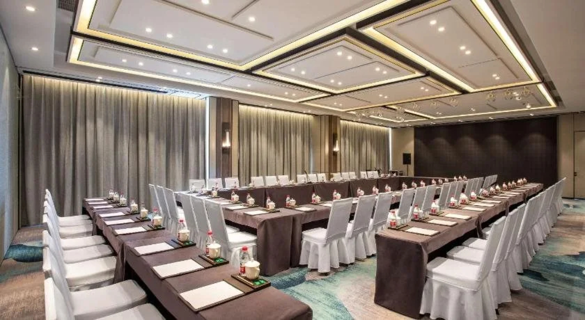 Ramada Plaza Wyndham Xiangyang Xiangzhou