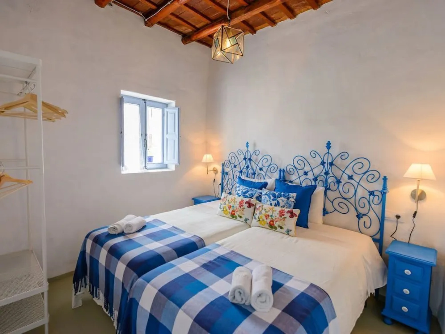 Casa DE LA Tita Vitoria