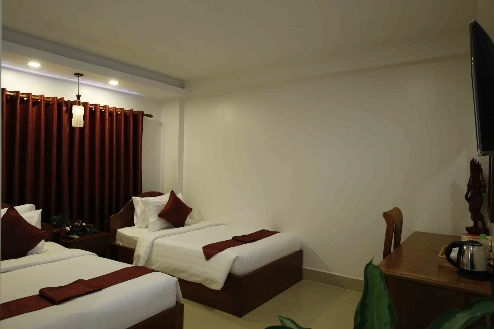 Holy Angkor Deluxe Hotel