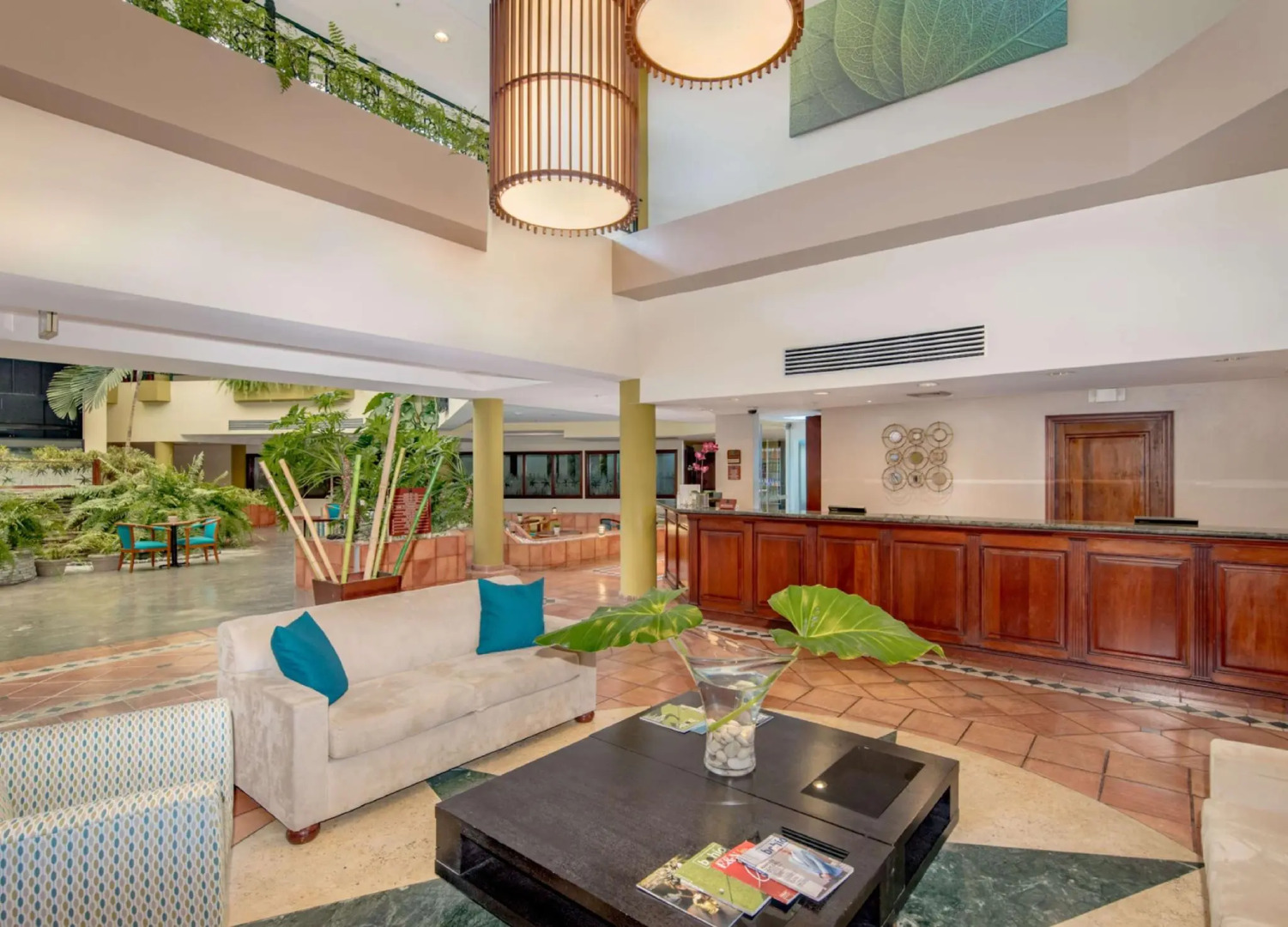 Hodelpa Garden Suites Golf & Convention Center