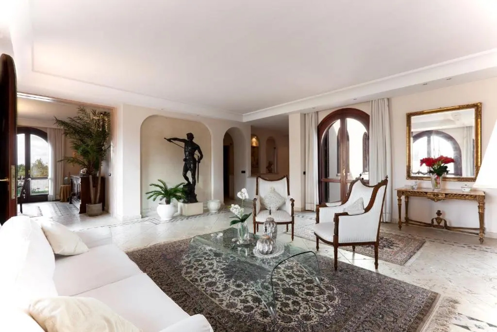 Villa piscina, campo calcetto, tennis, sauna m850