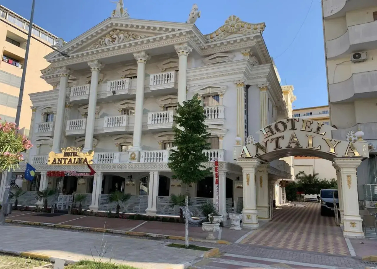 Pavarsia Beach Hotel