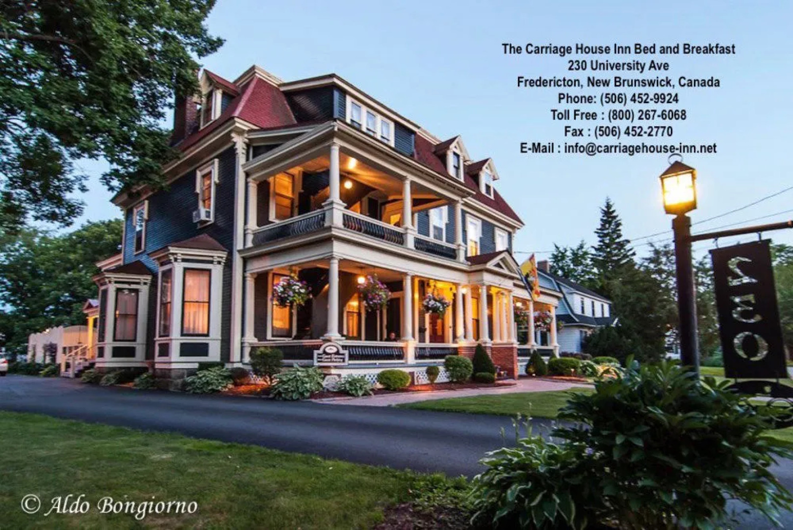 Carriage House Inn