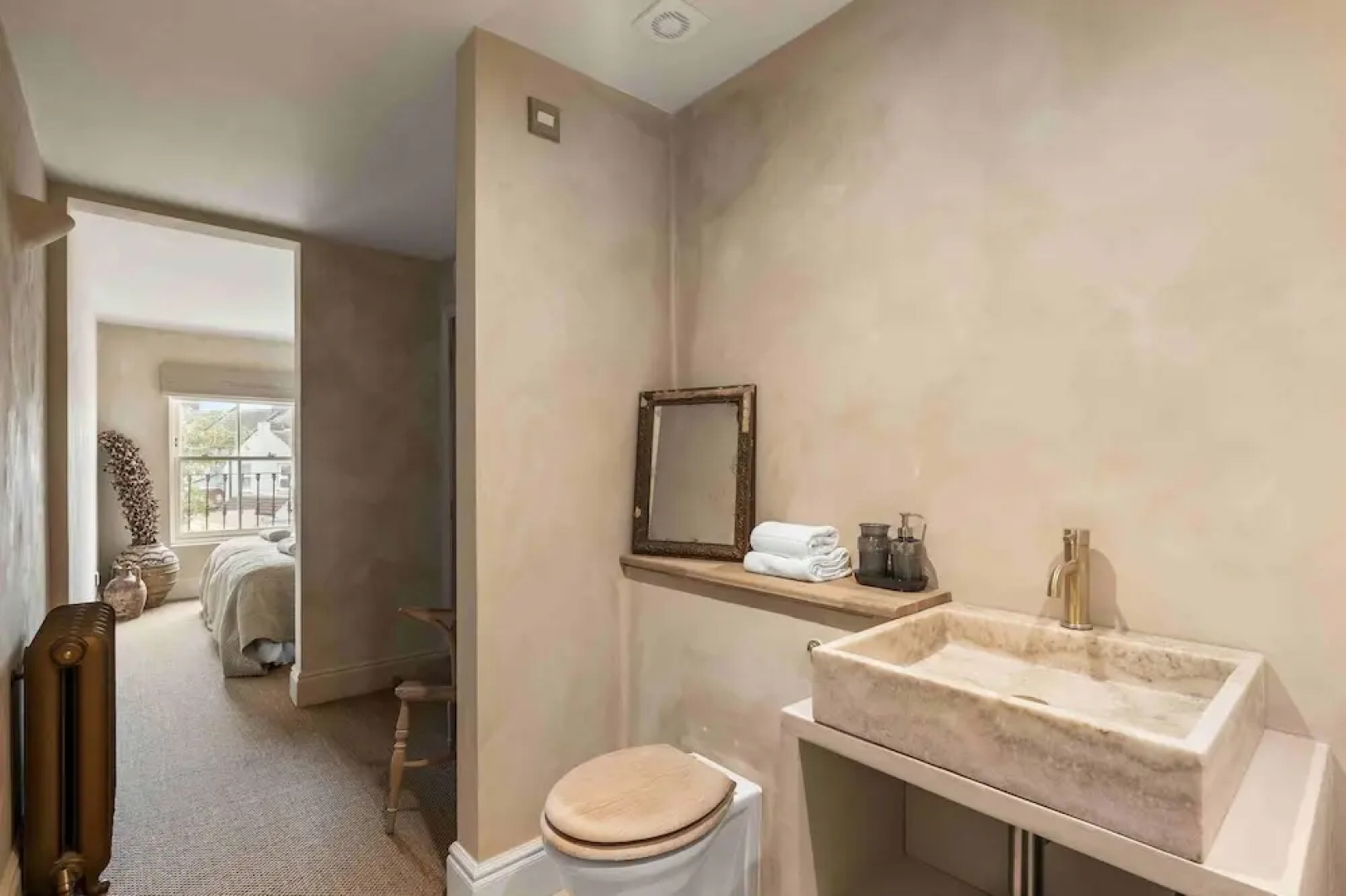 Chantry House With Free Parking By My Getaways