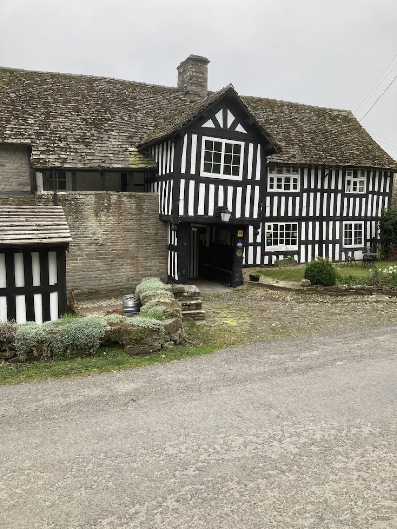 Glamping at The Homestead - Ensuite Bell Tent - Campsite
