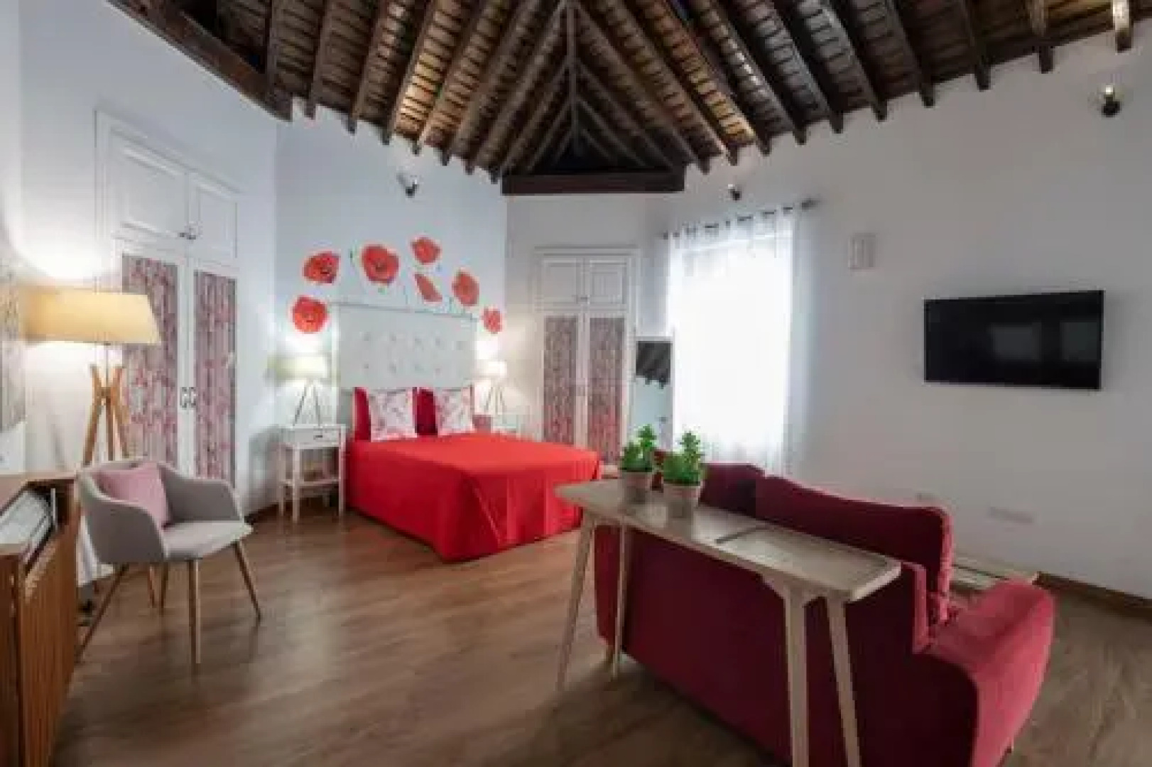 Suites & Apartments Calle Real