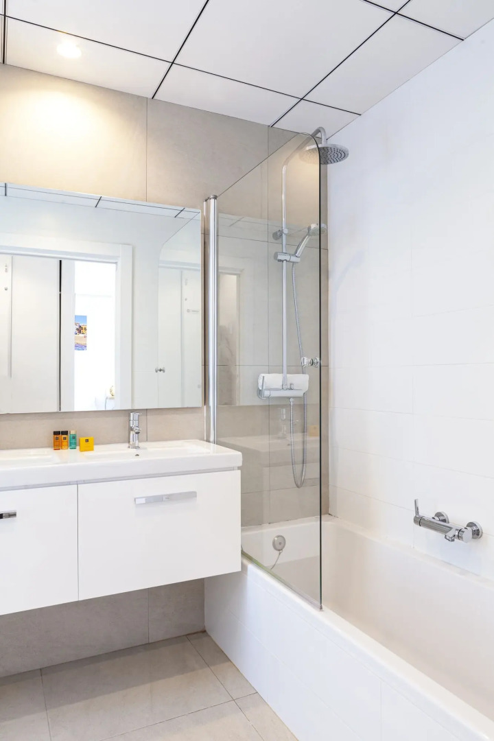 Blue Line Apartment Hotel