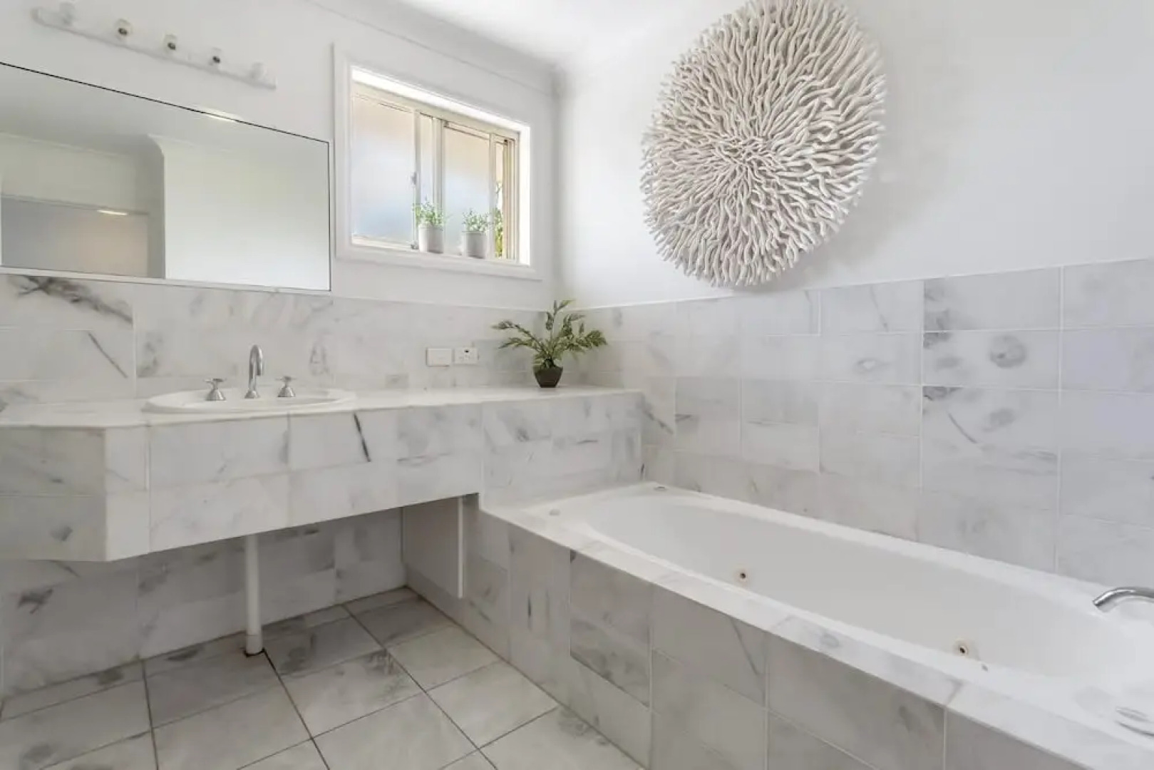 Pacific Blue Townhouse 351, 265 Sandy Point Road