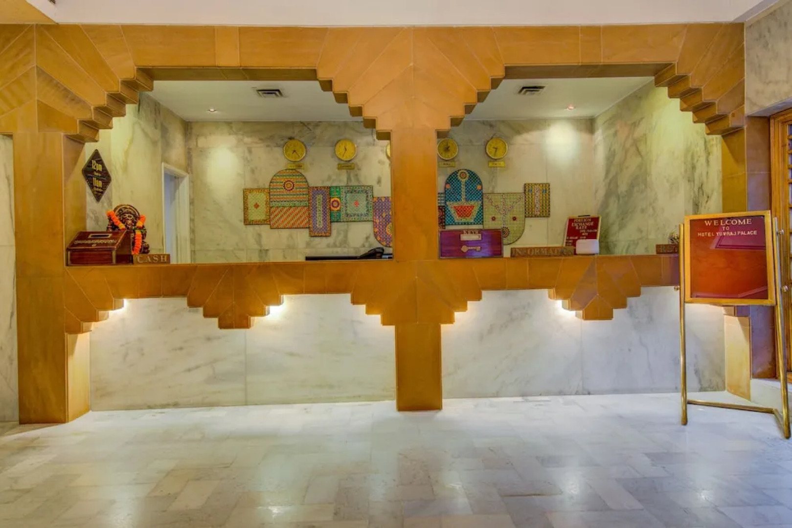 Capital O 1399 Hotel Yuvraj Palace