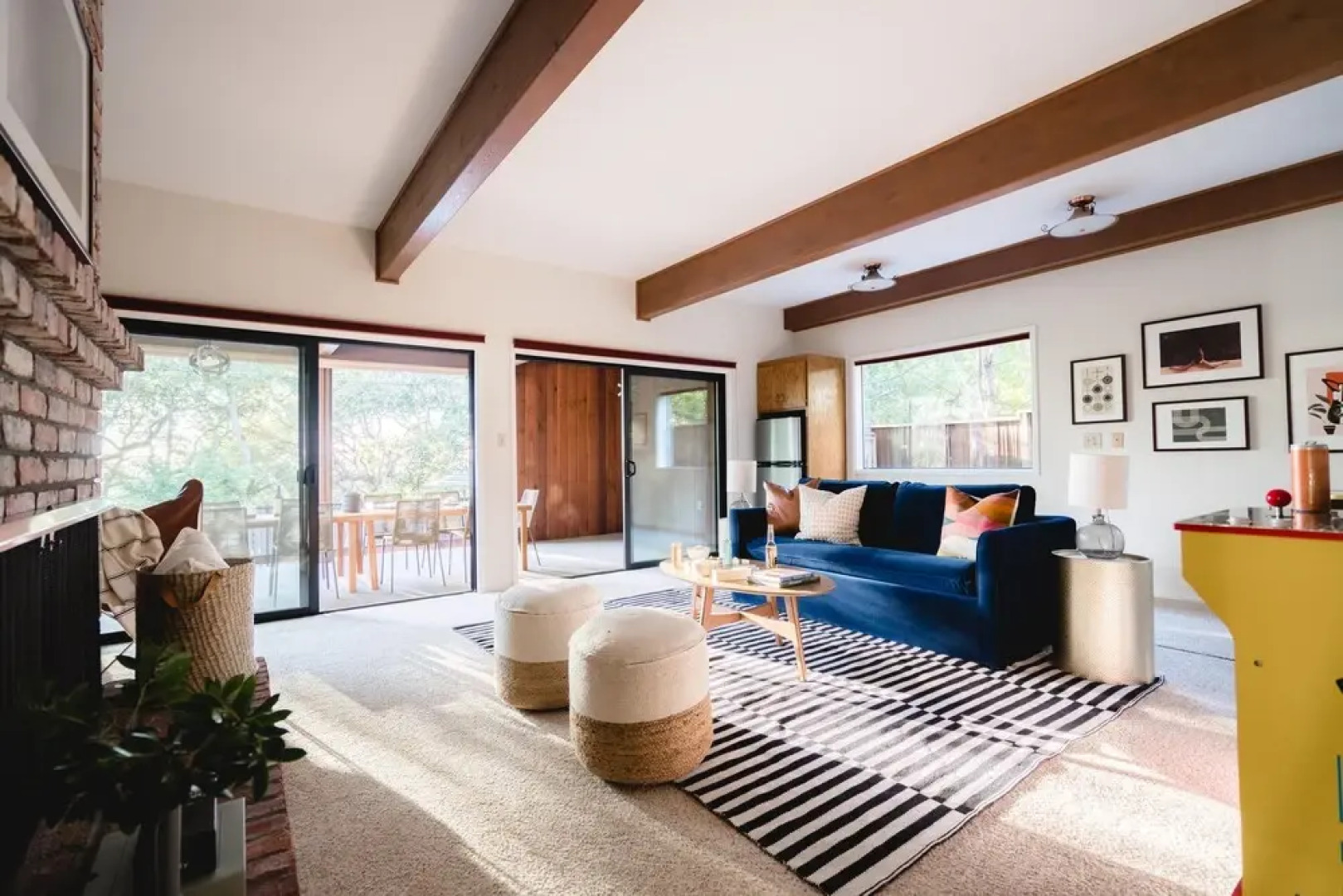 Rivendell - Spacious Home w Pool Arcade Games & Expansive Patio Santa Rosa