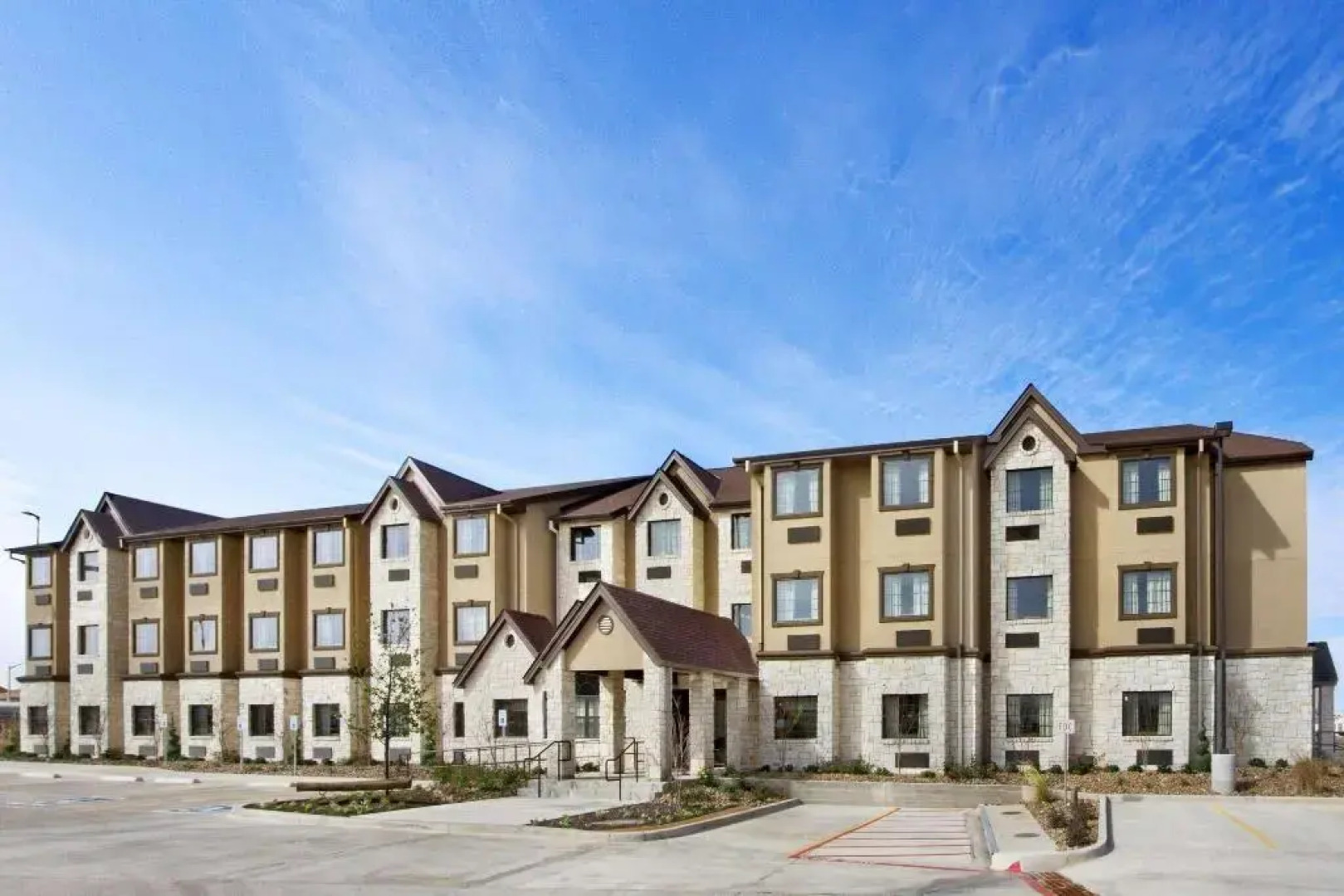 Microtel Inn & Suites By Wyndham Buda At Cabela'S