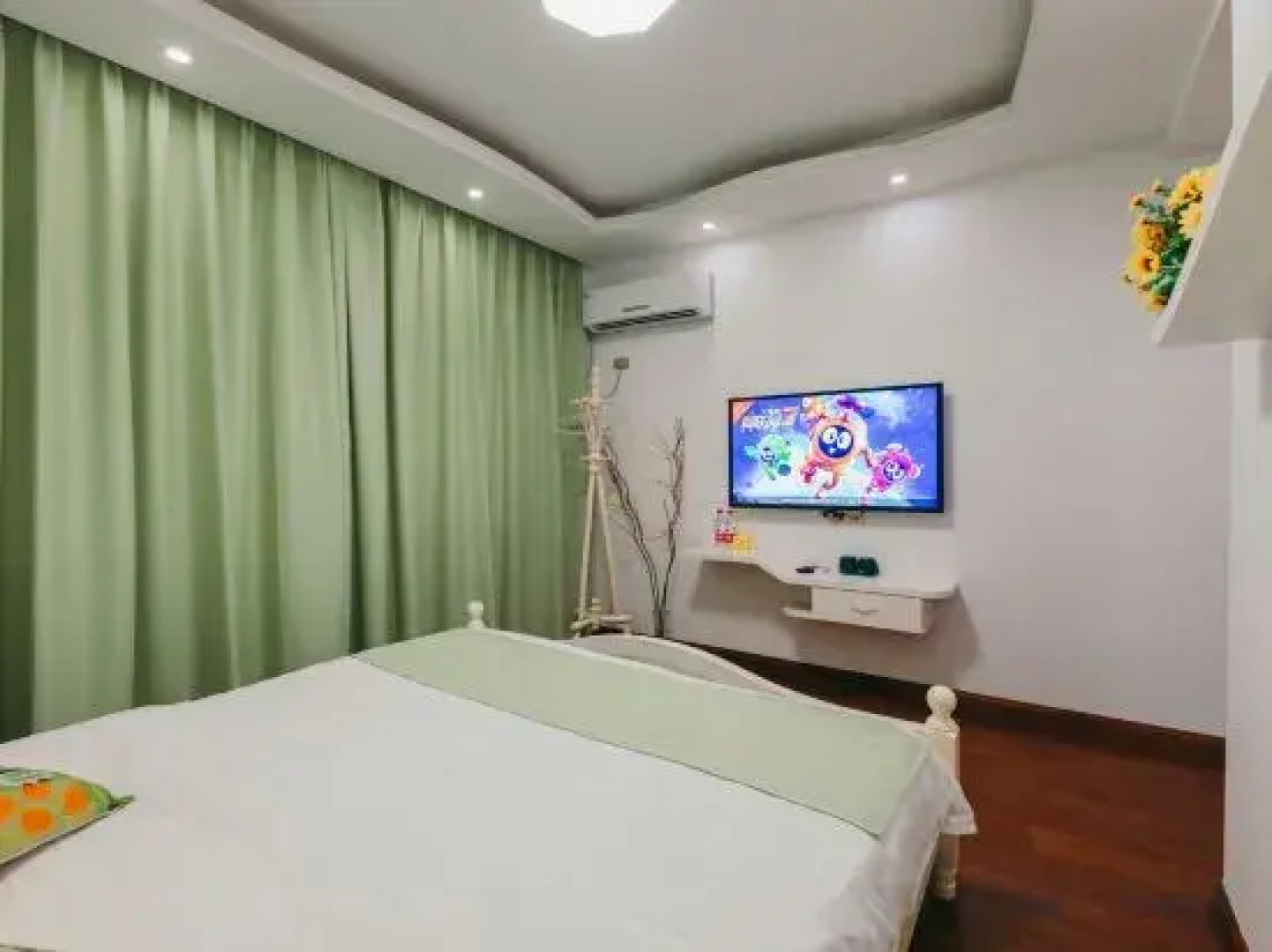 Sizhilian Homestay (Wuzhen Xizha Scenic Area)