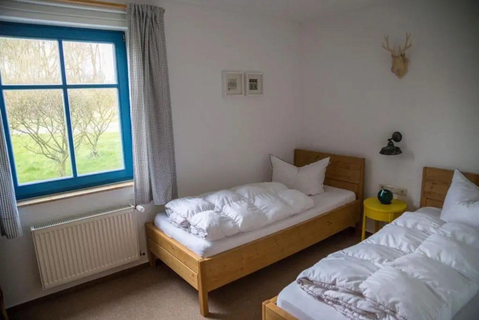 Komfortables Reetdachferienhaus Hasel 1