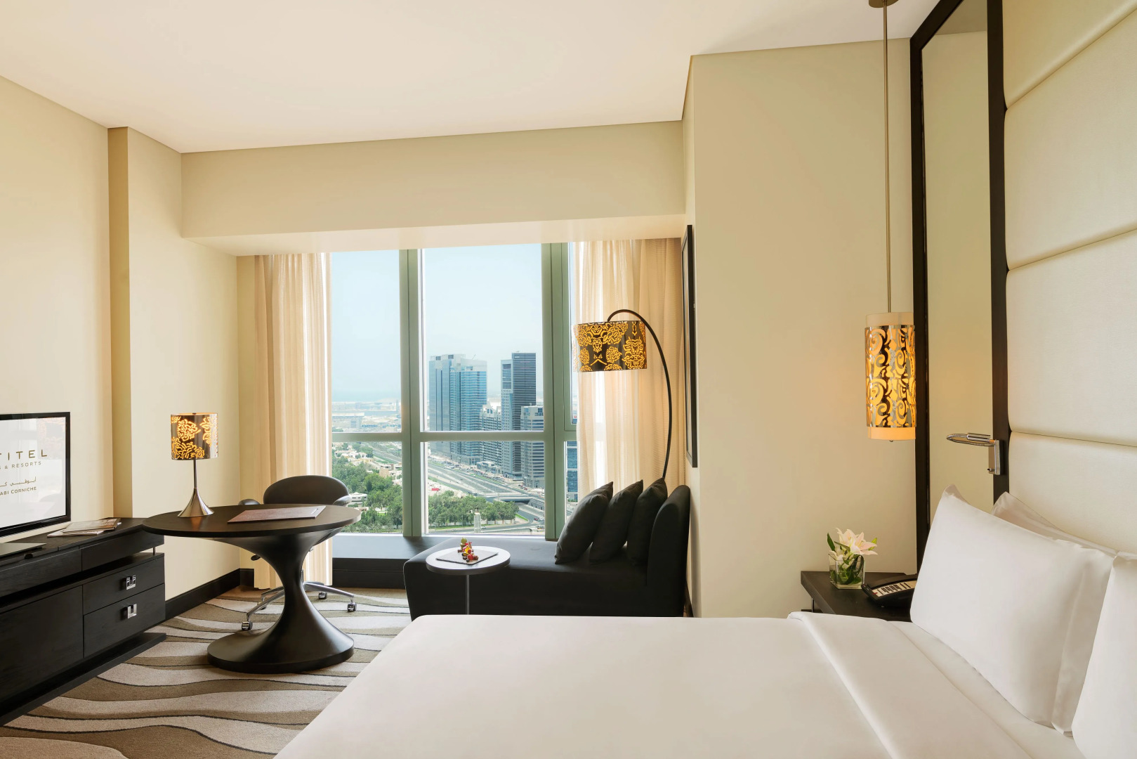 Отель Sofitel Abu Dhabi Corniche