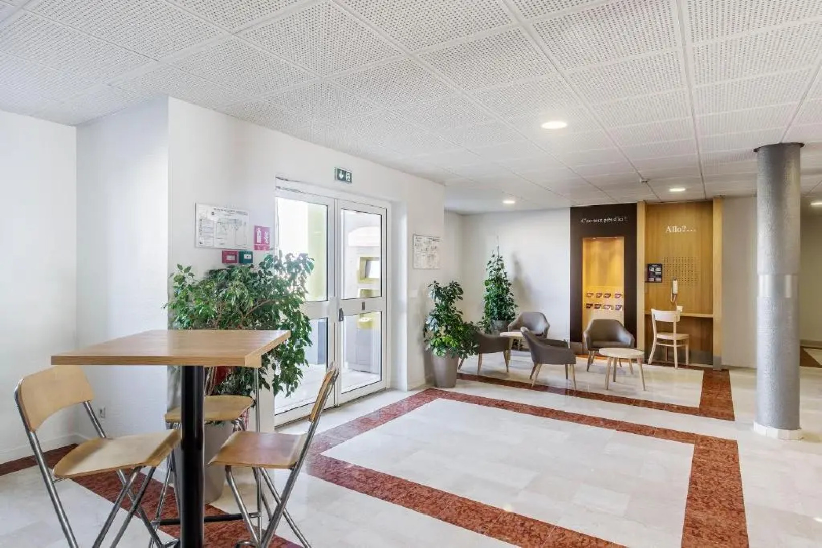 B&B HOTEL Lyon Grand Stade Meyzieu