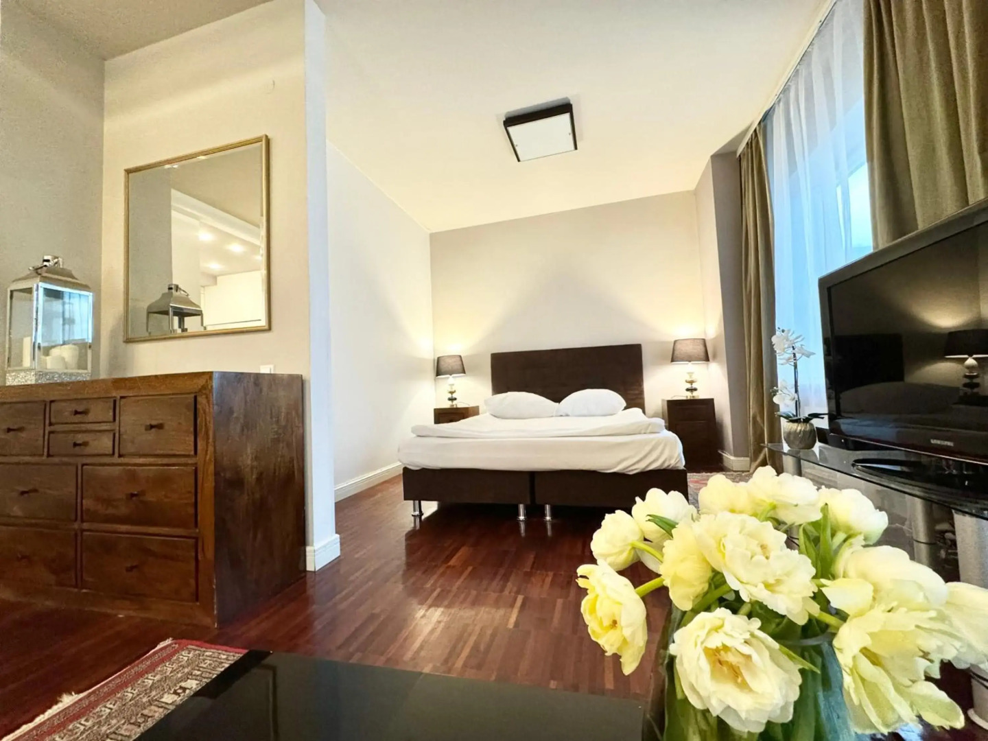 Platinum Towers Country 2 Country