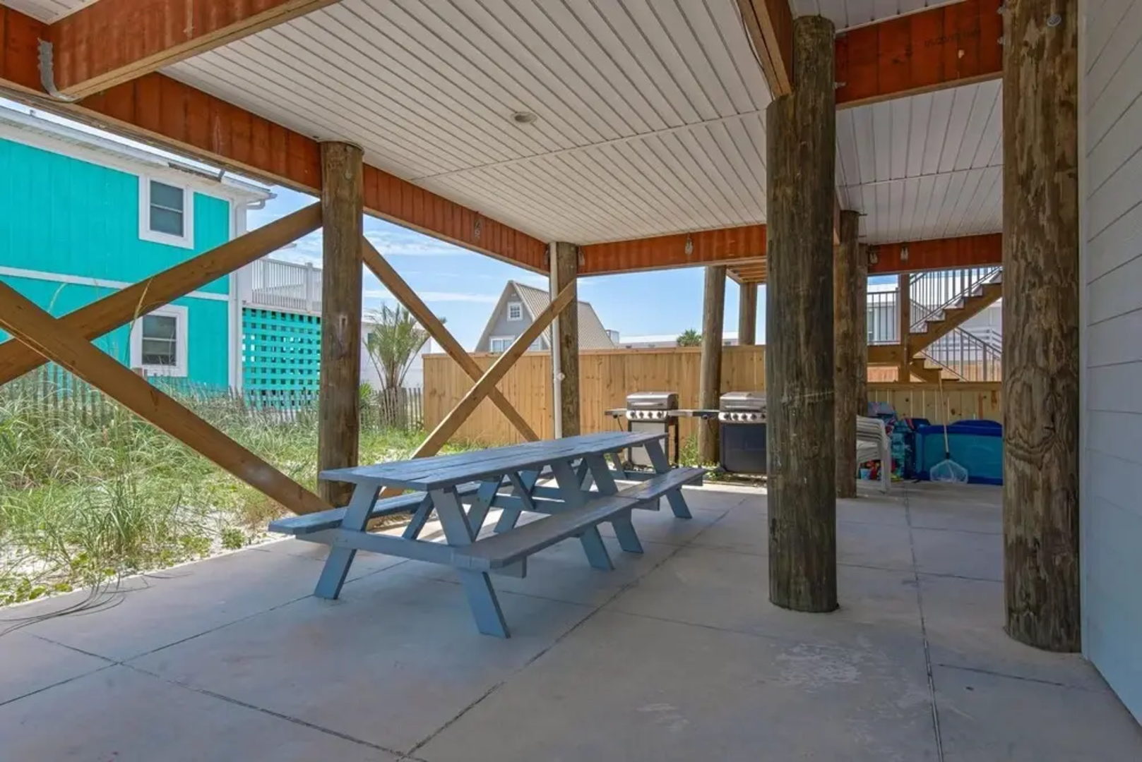 Toes In The Sand - Main House