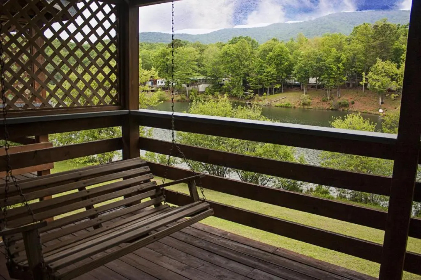 Country Hideaway at Mountain Lakes