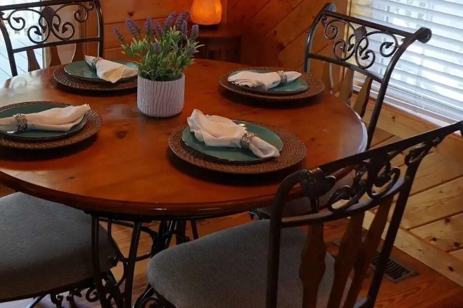 Oasis Cabin at Blairsville 2 Bedrooms 2 Bathrooms Cabin