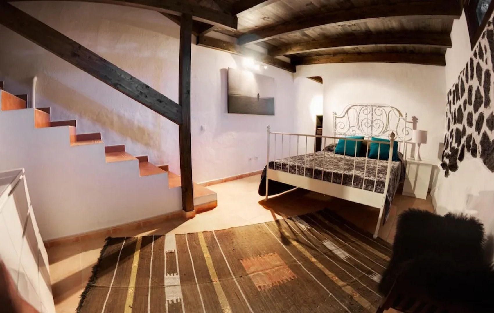 House With 3 Bedrooms in Tinajo, With Wonderful Mountain View, Private