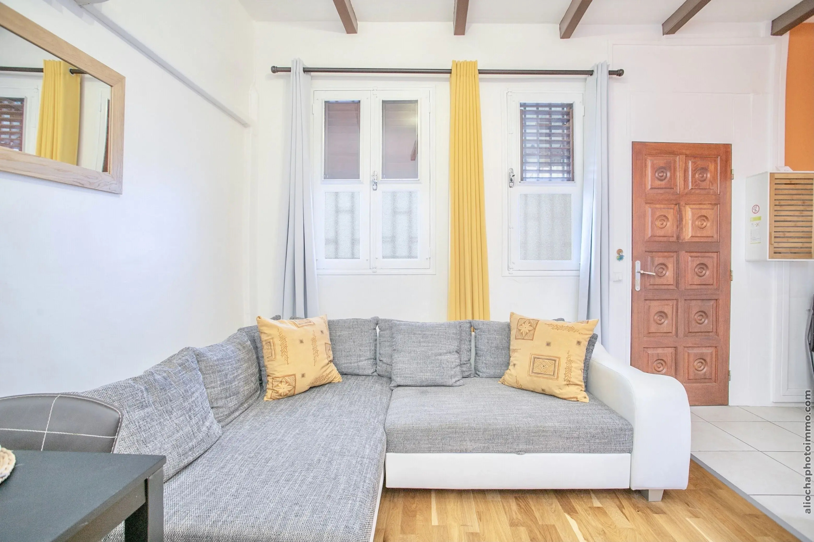 Foyal Suites