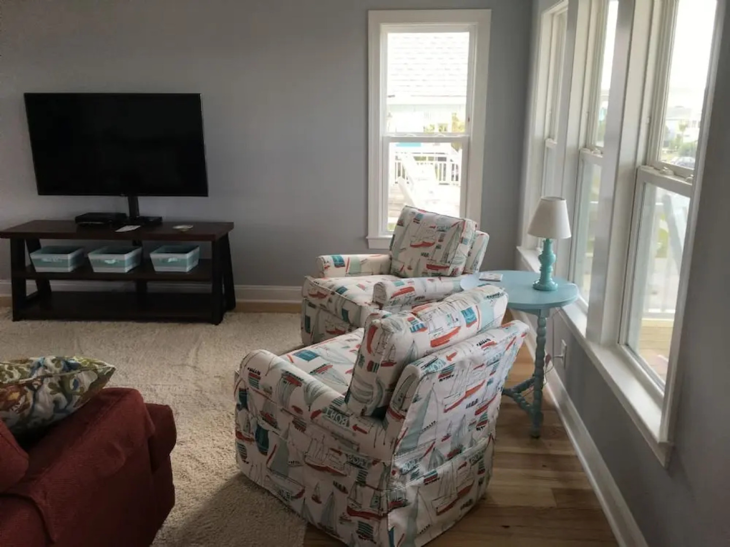 Best Day Ever 4 Bedroom Home by RedAwning