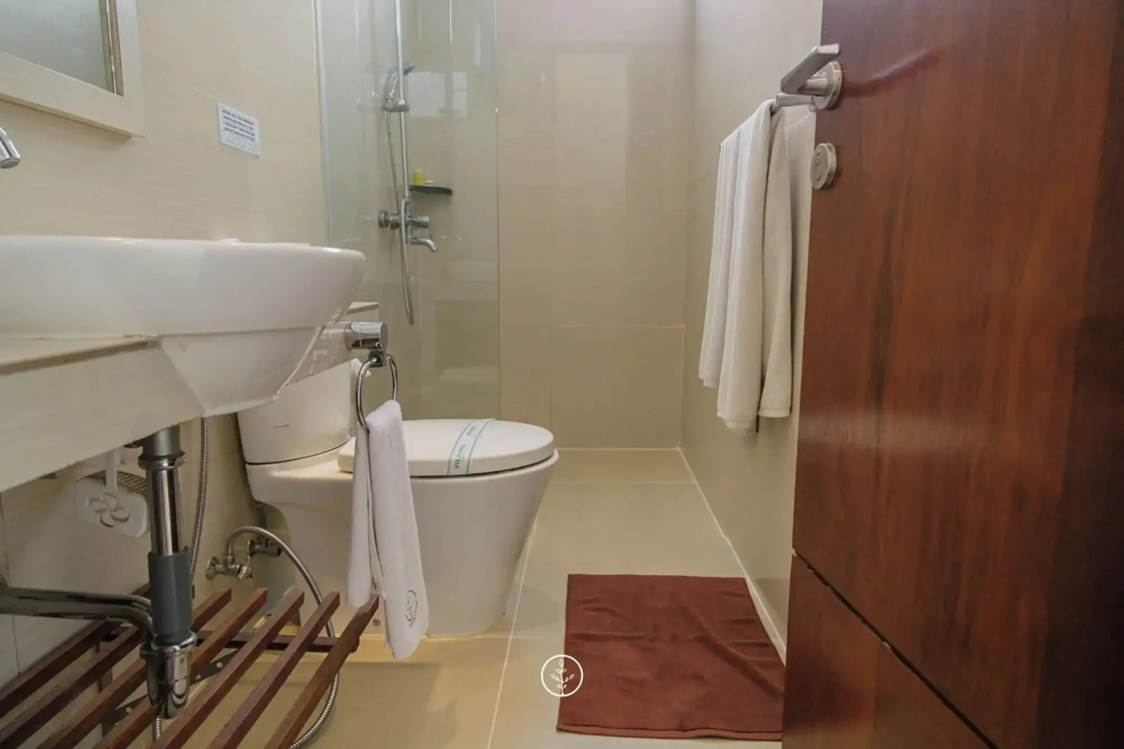 Chamomile Hill View 6BR Villa pool and movie room