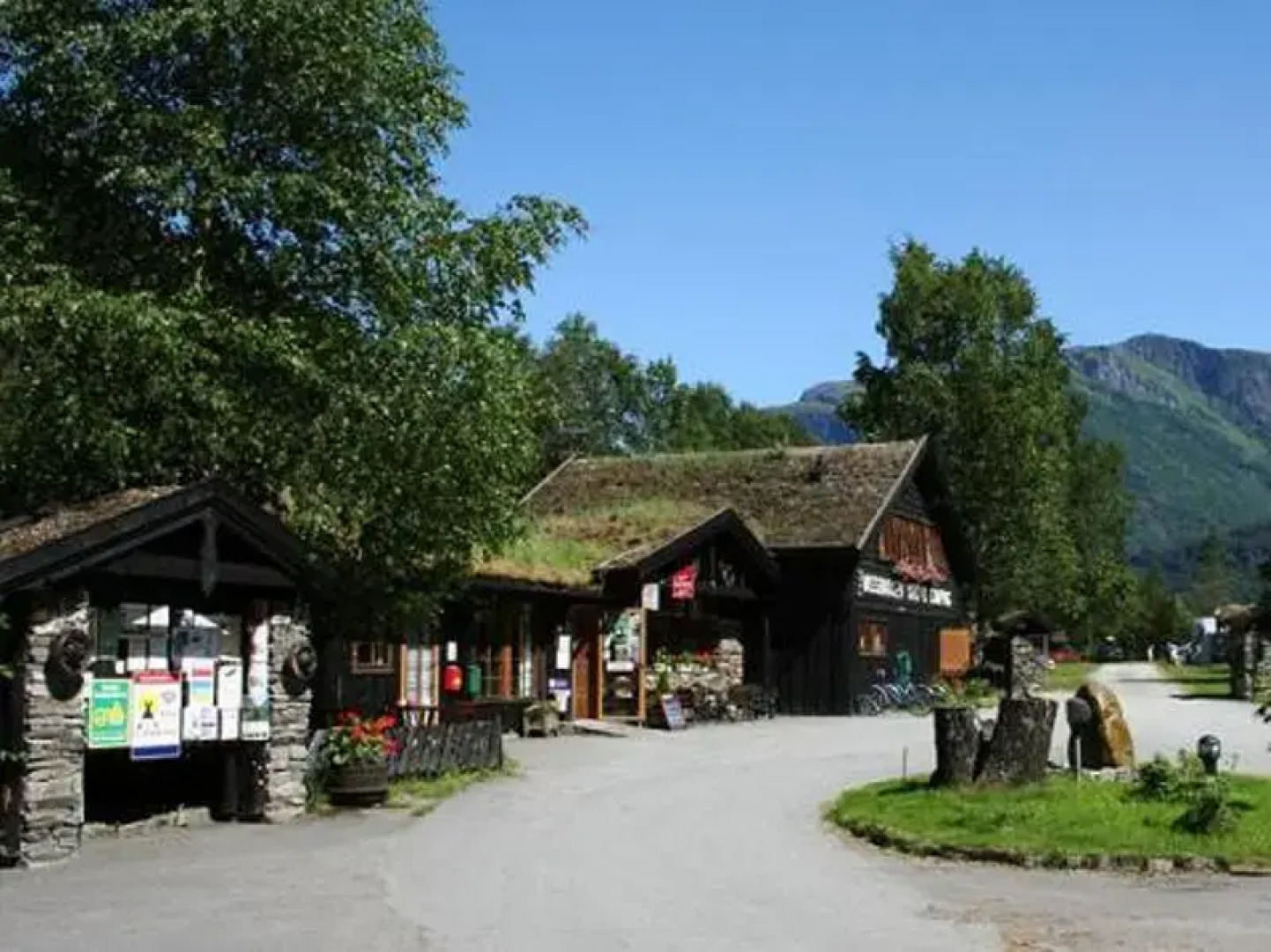 Skjolden Vandrerhjem