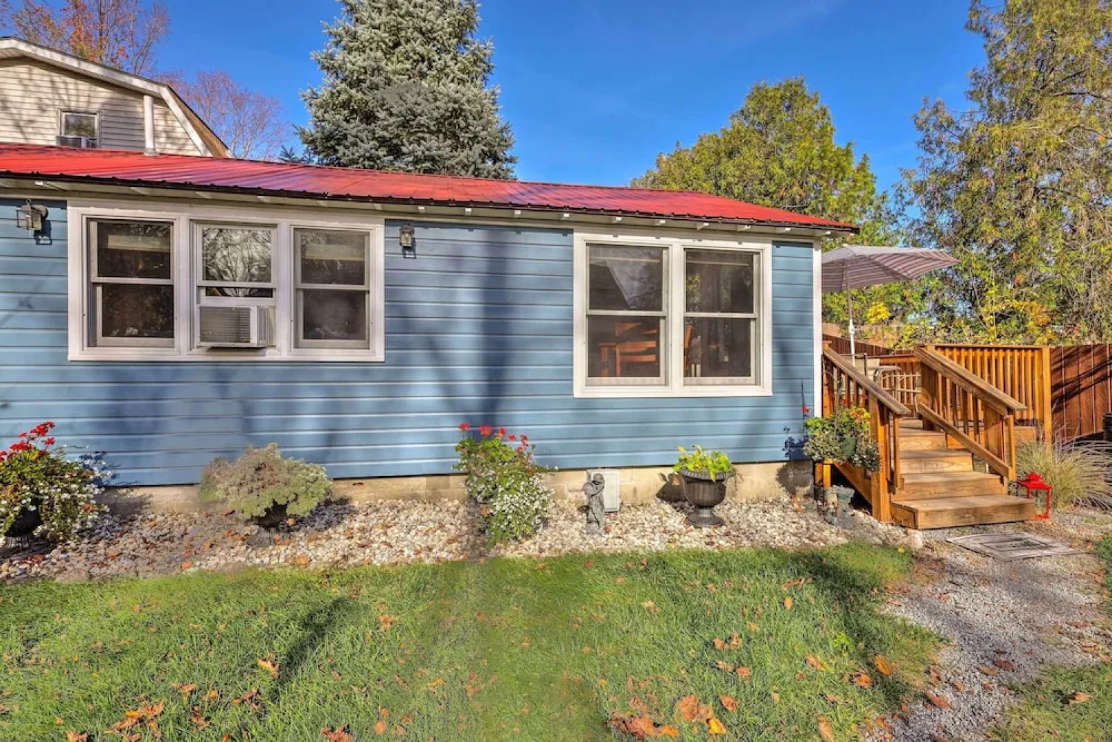 Bolton Landing Cottage: Walk to Lake George!