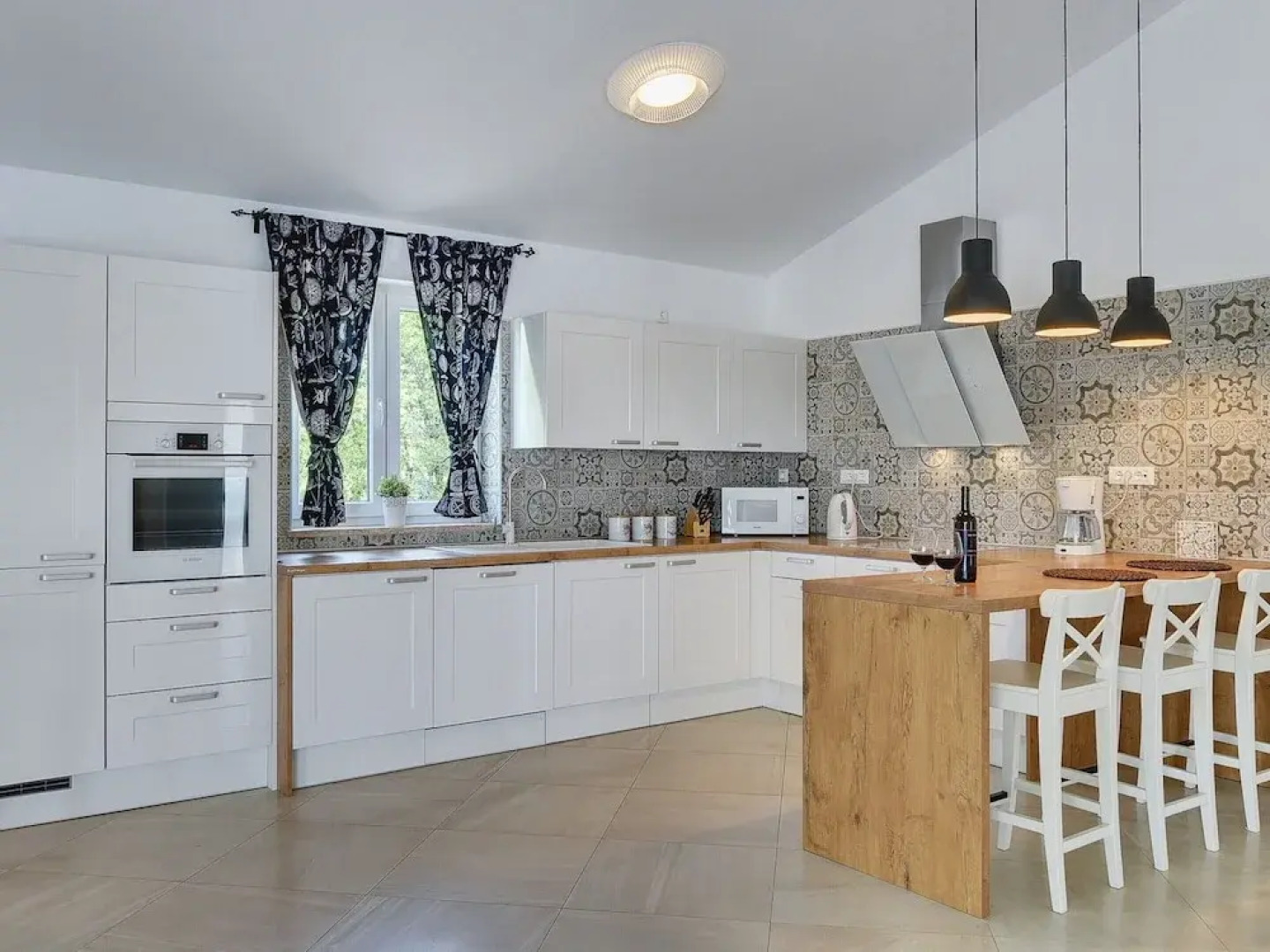 Comfortable Villa With Private Swimming Pool, Table Football, Near Labin