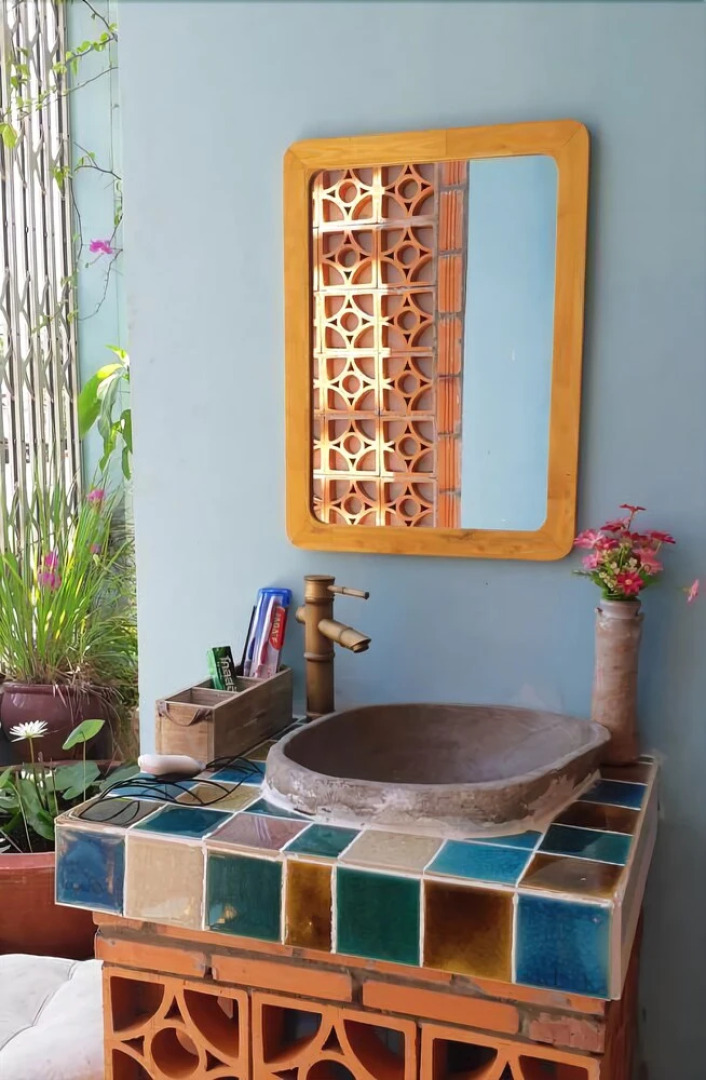 Nam Thi Holiday Home