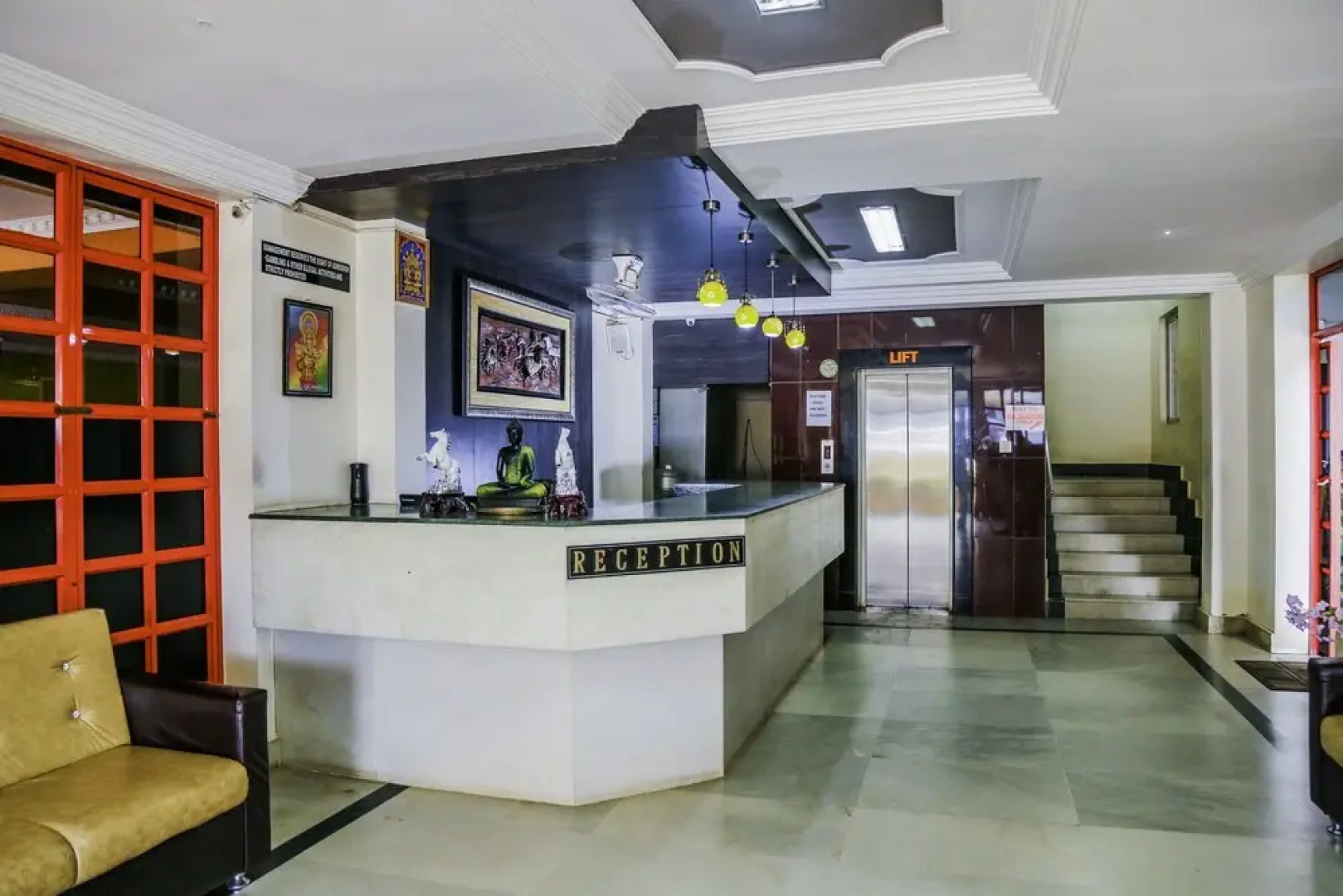 OYO 24519 Hotel Mother Palace