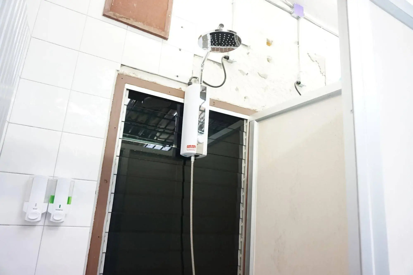 The Hive Hatyai Hostel